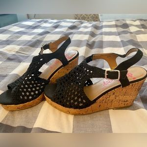 Black Wedge